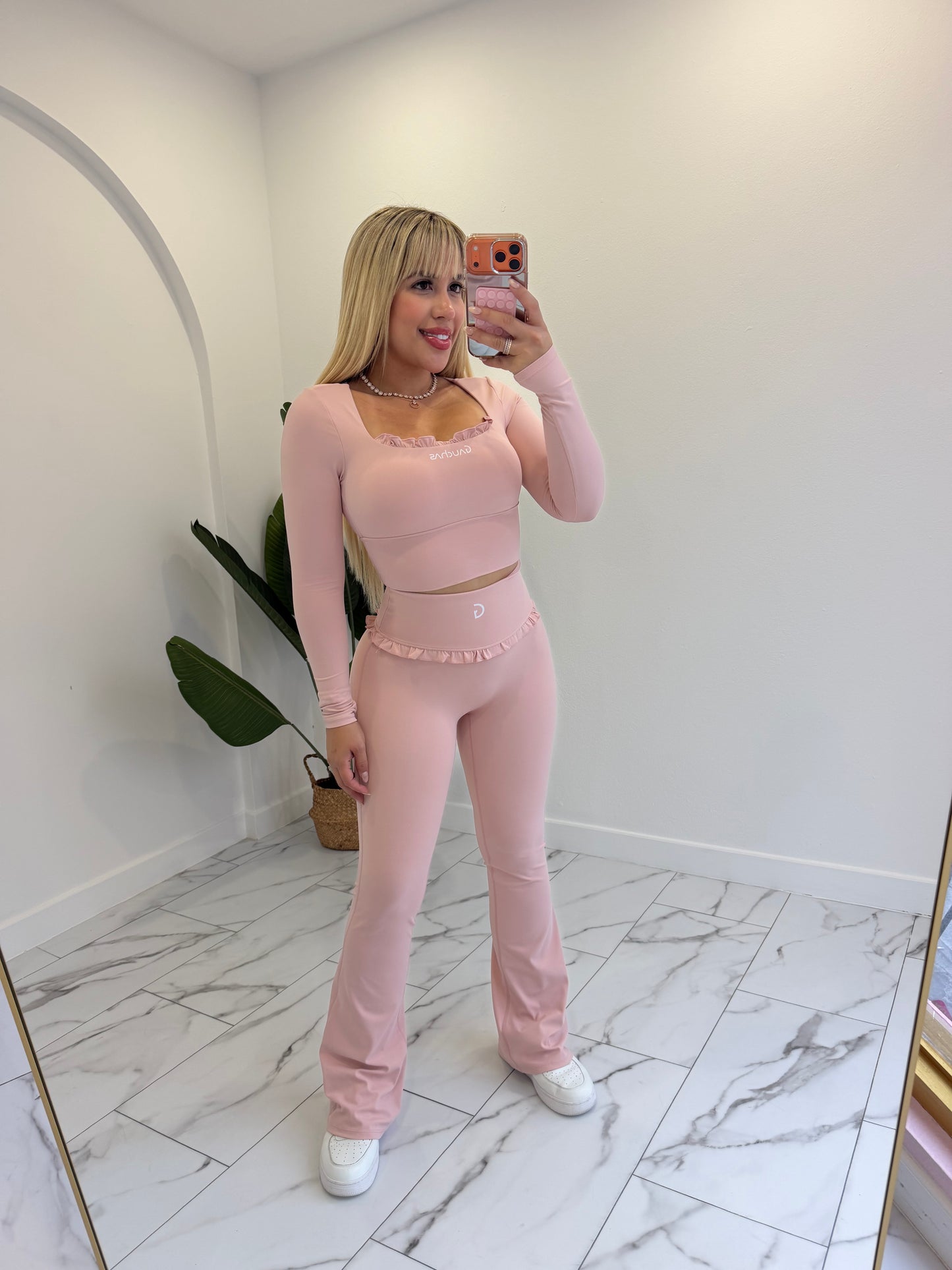 Ruffles sport set