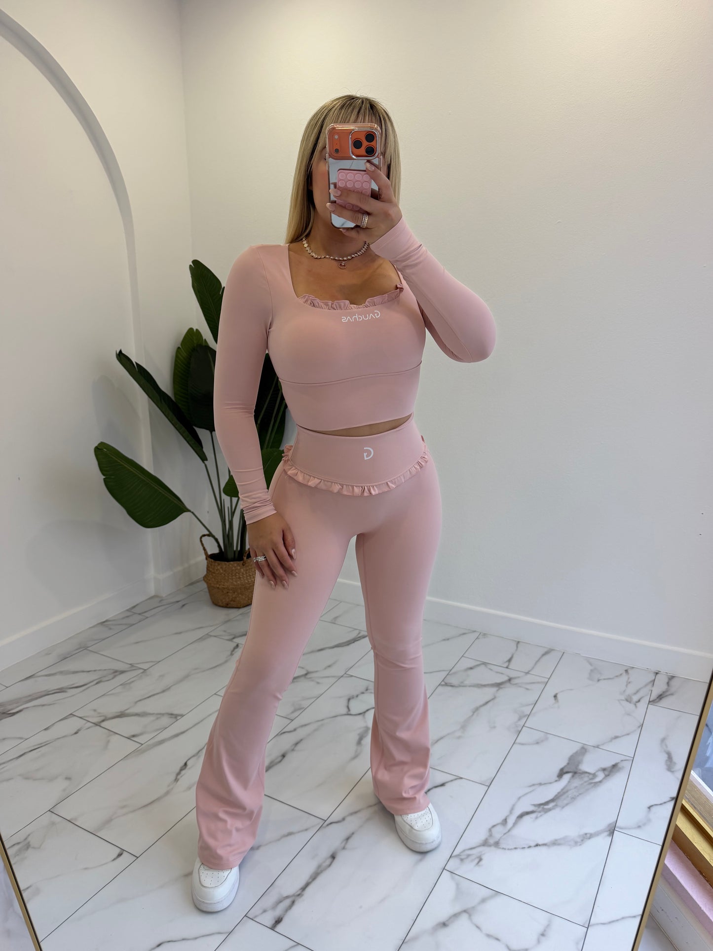 Ruffles sport set