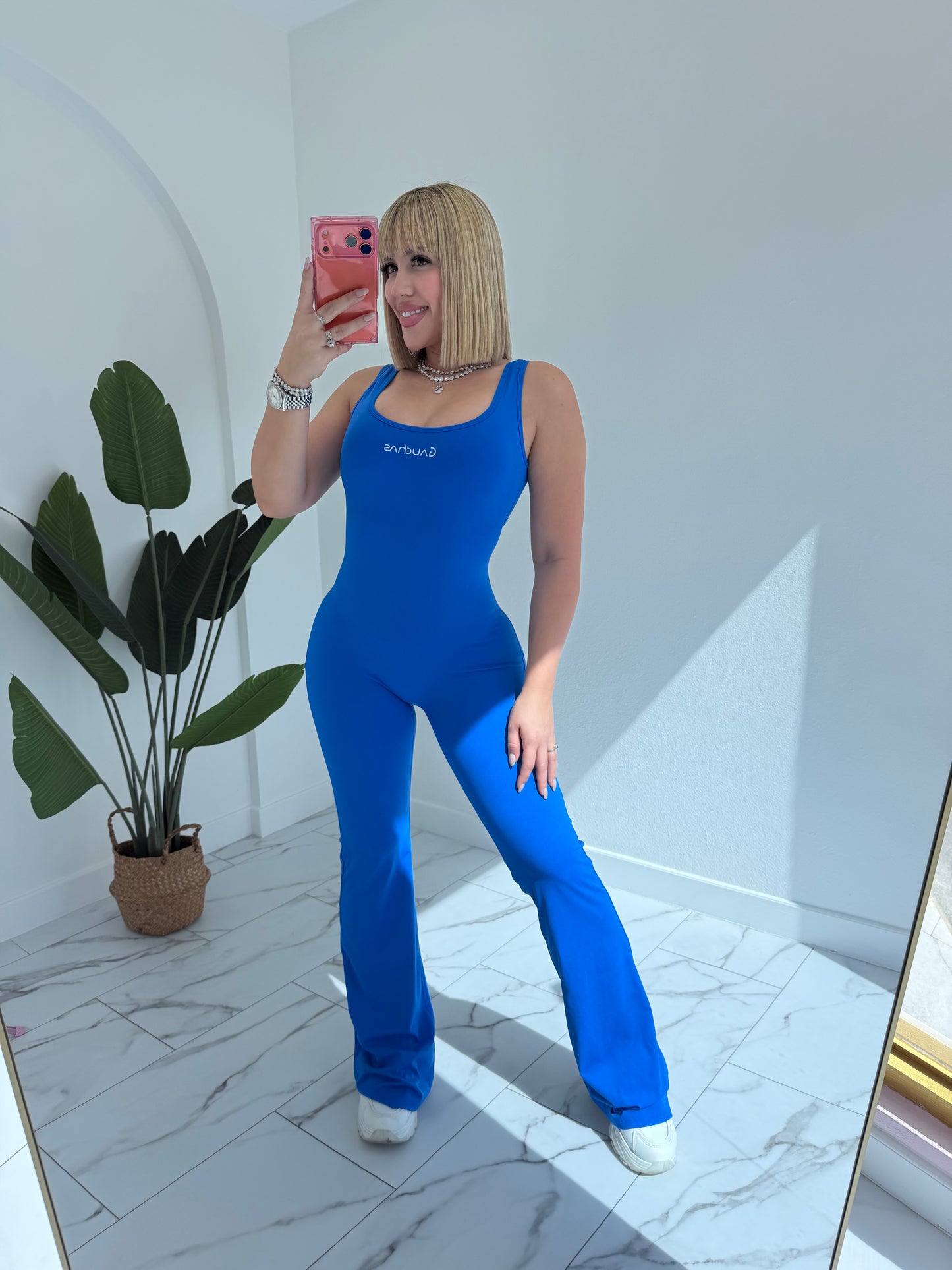 Enterito Palazzo Deportivo (tall girls)