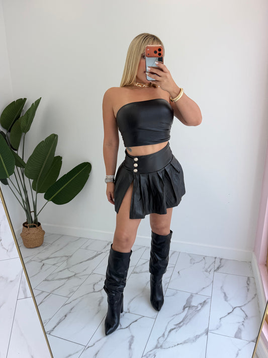 Rock leather skirt