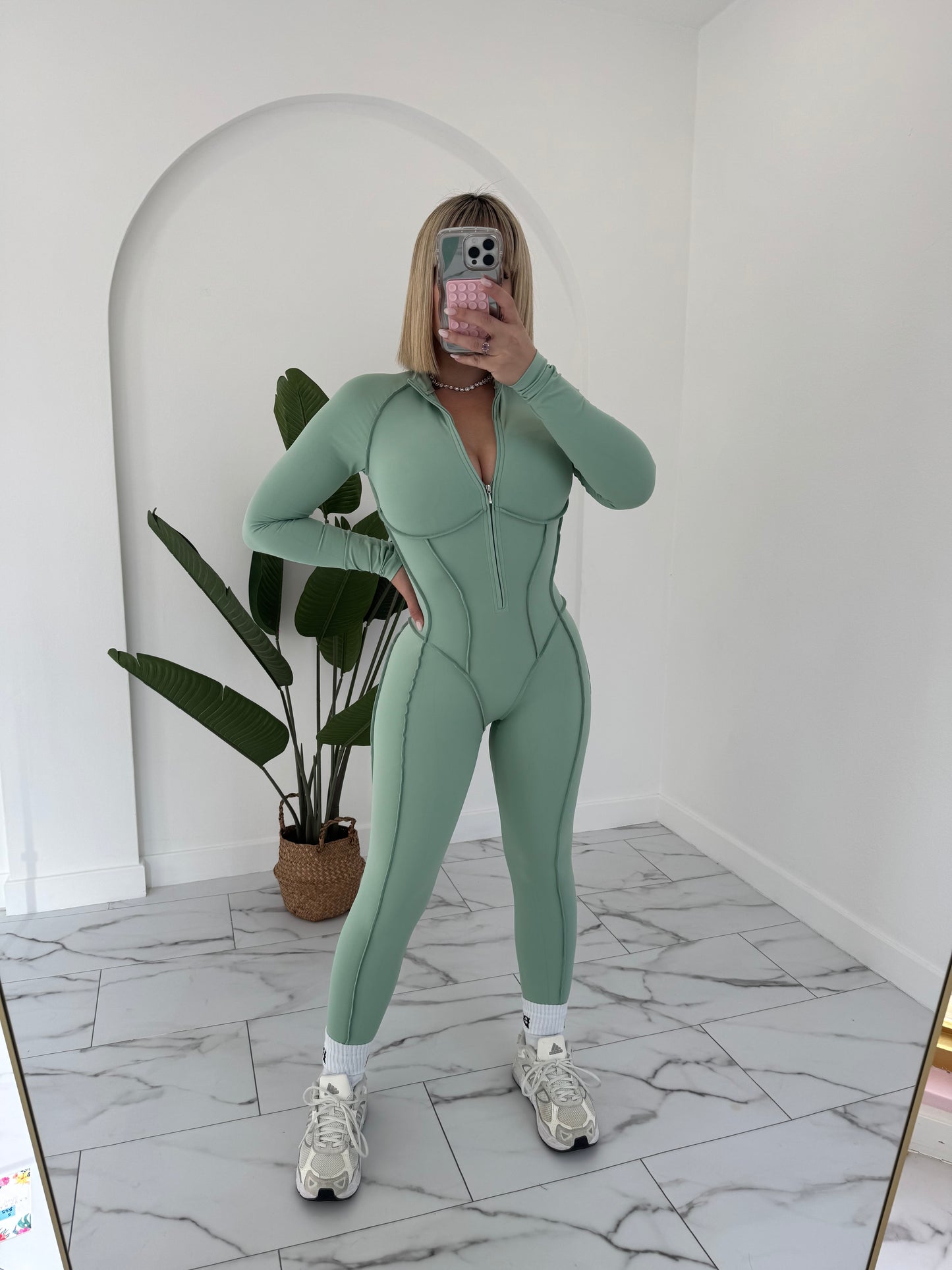 Jumpsuit Wonder cover