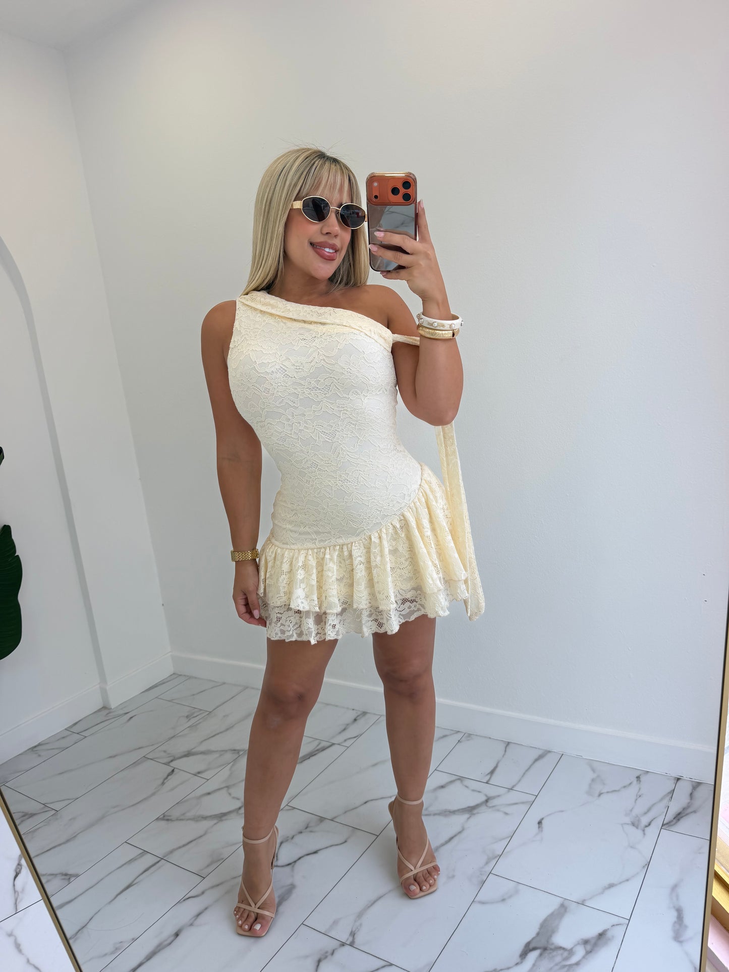 Bond lace dress