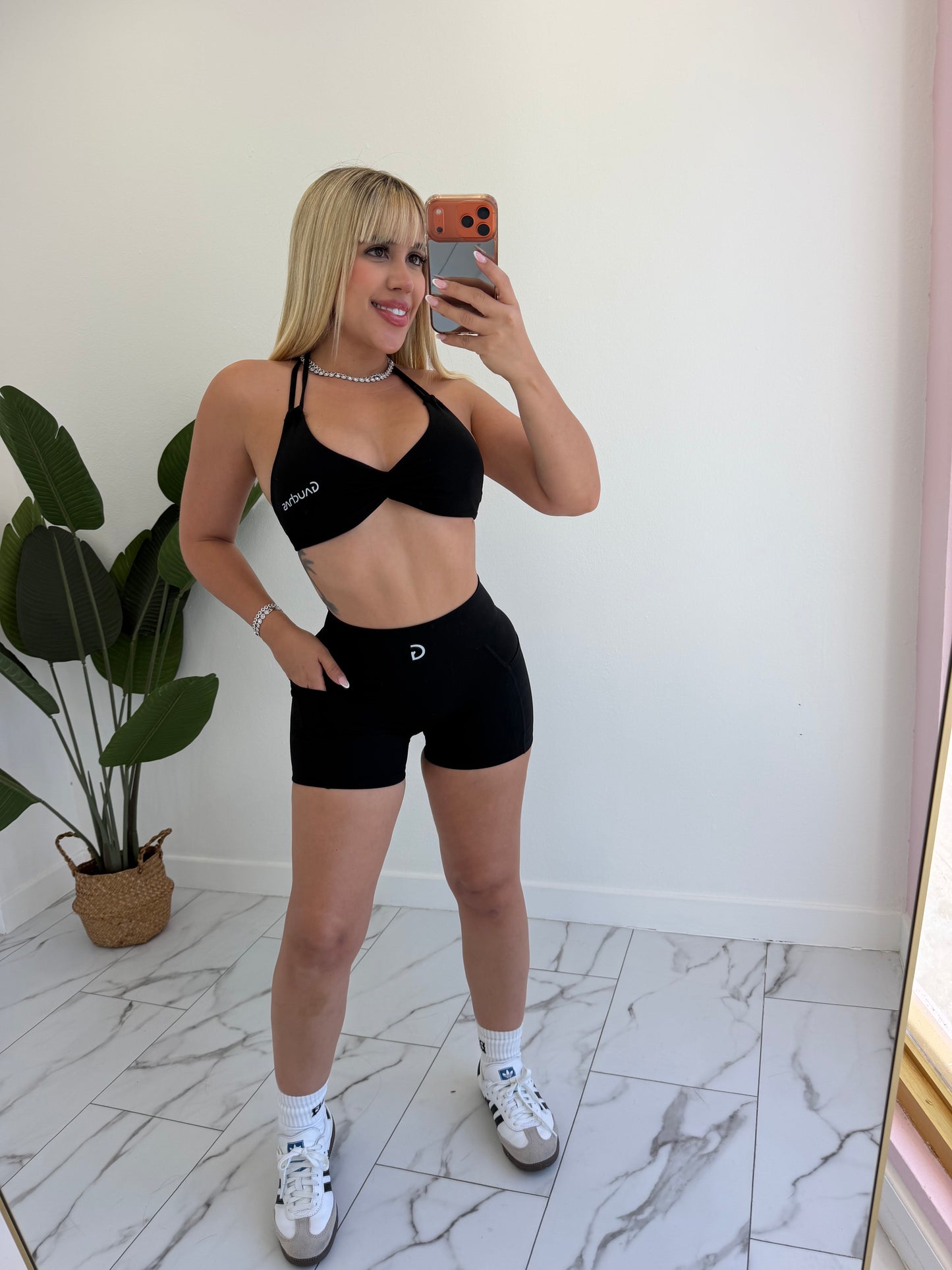 G short set