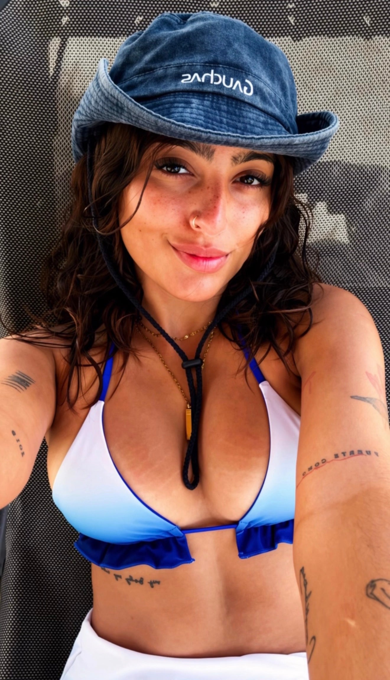 Bucket hat G (gorro)