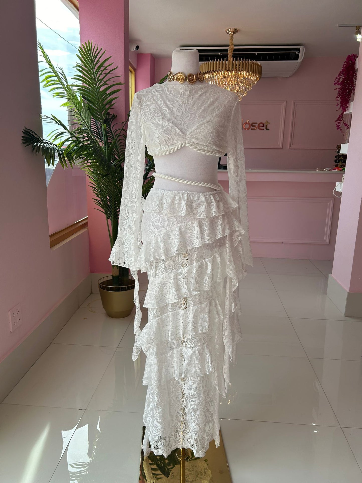 Lace White set