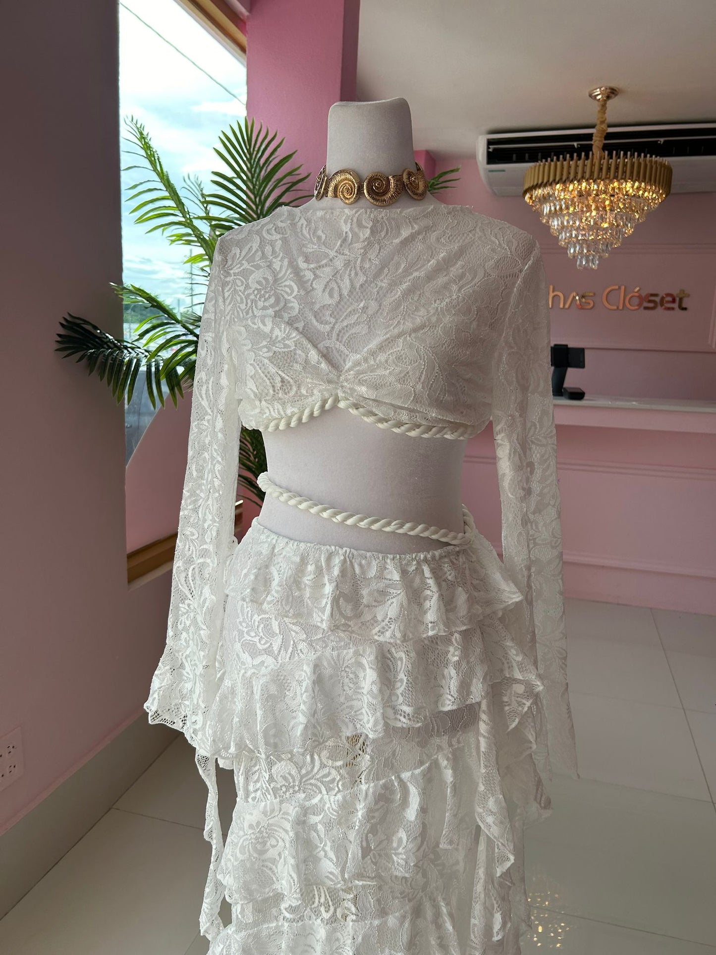 Lace White set