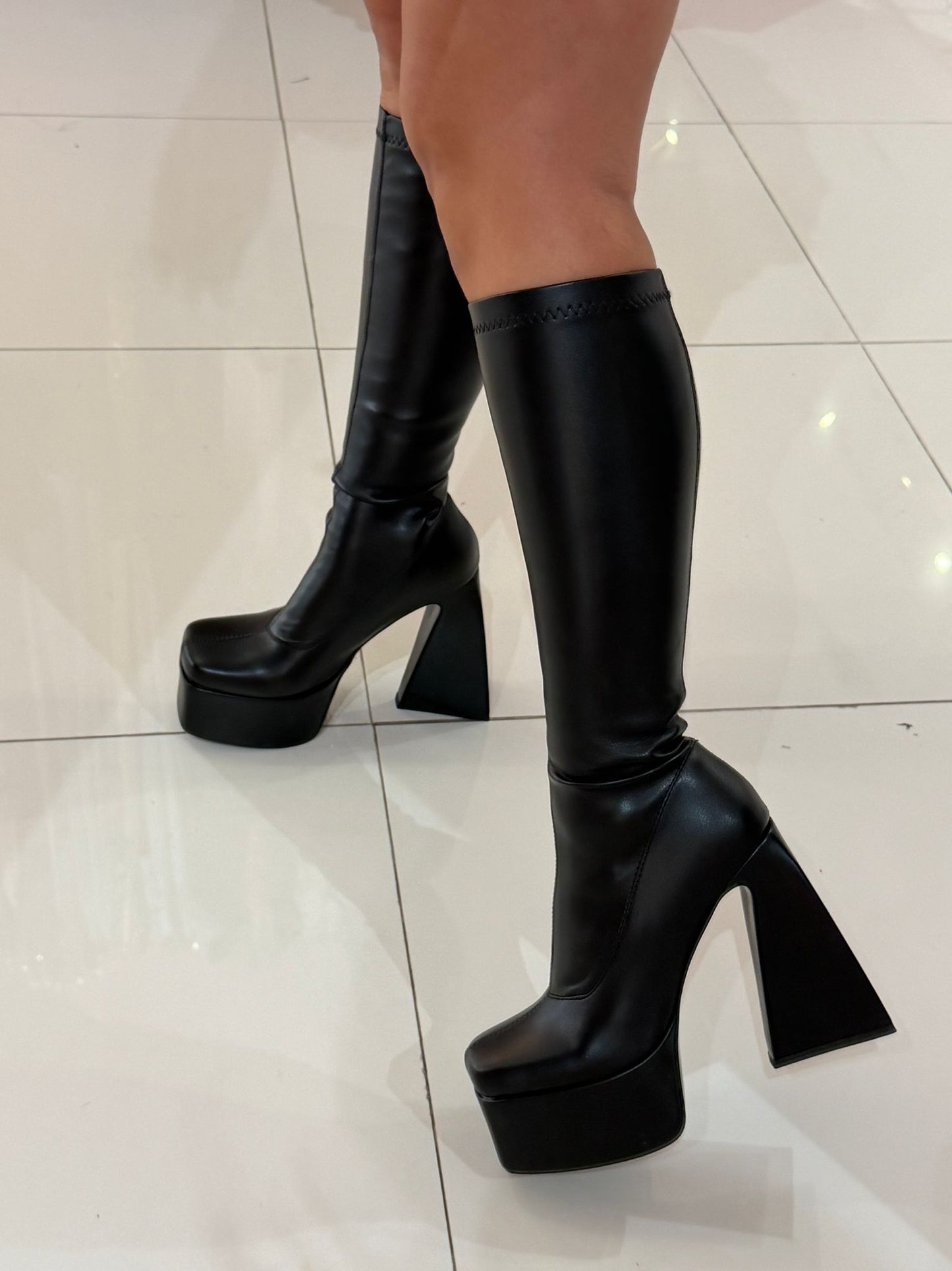 Wolf botas