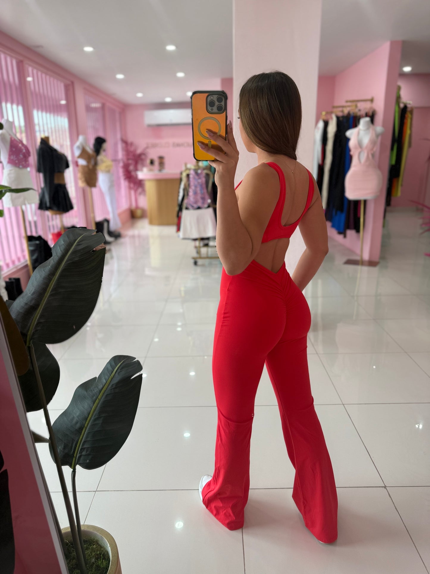 Enterito Palazzo Deportivo (tall girls)