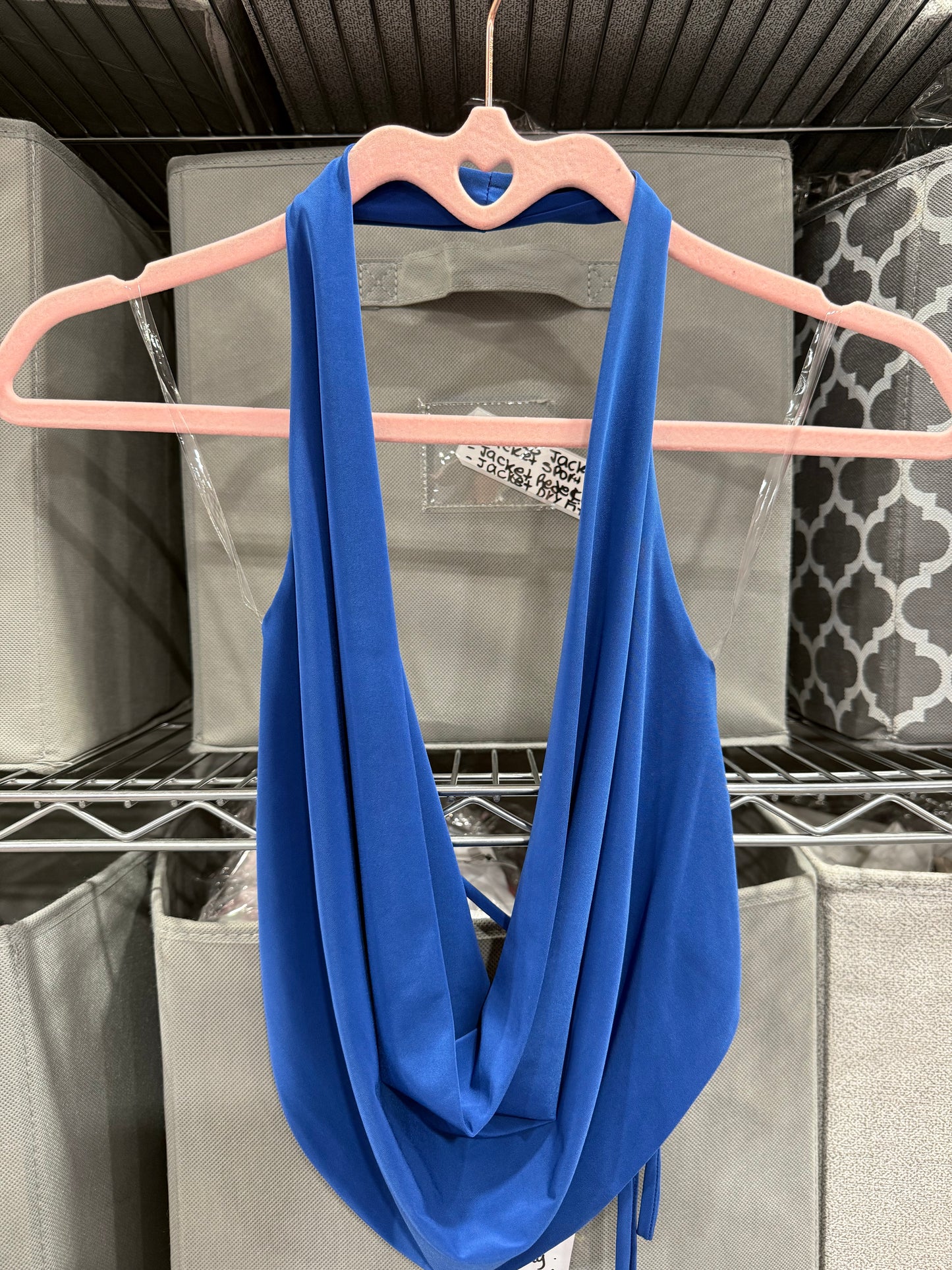 Halter escote top