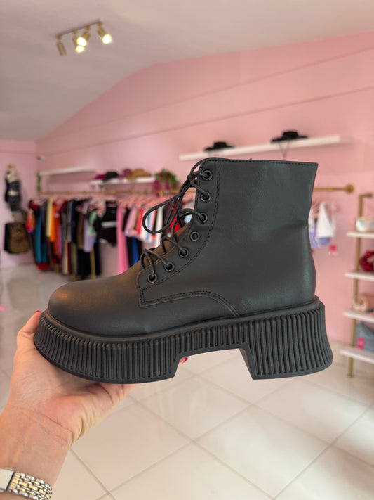 Low combat botas